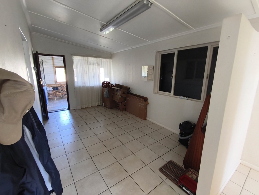 4 Bedroom Property for Sale in Gansbaai Central Western Cape